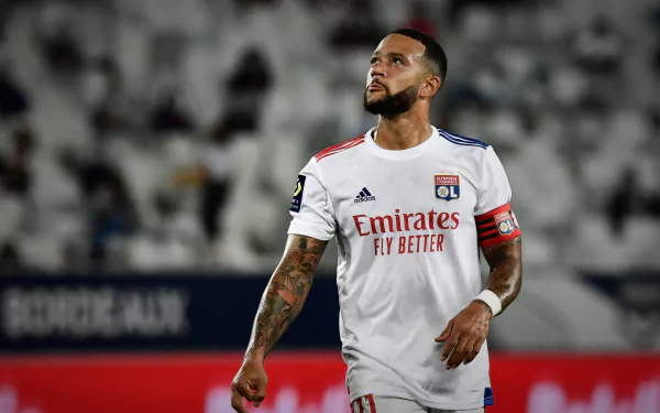 Olympique Lyonnais soccer Dutch Memphis Depay Sports HD Desktop Wallpaper | Background Image