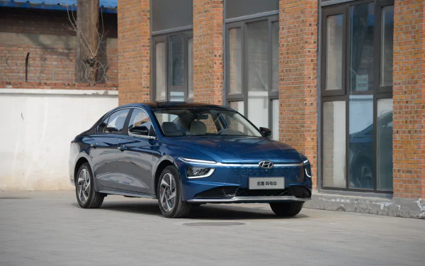  2021 Hyundai Mistra EV