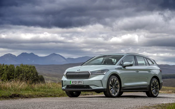 electric car SUV vehicle Skoda Enyaq iV 80 HD Desktop Wallpaper | Background Image