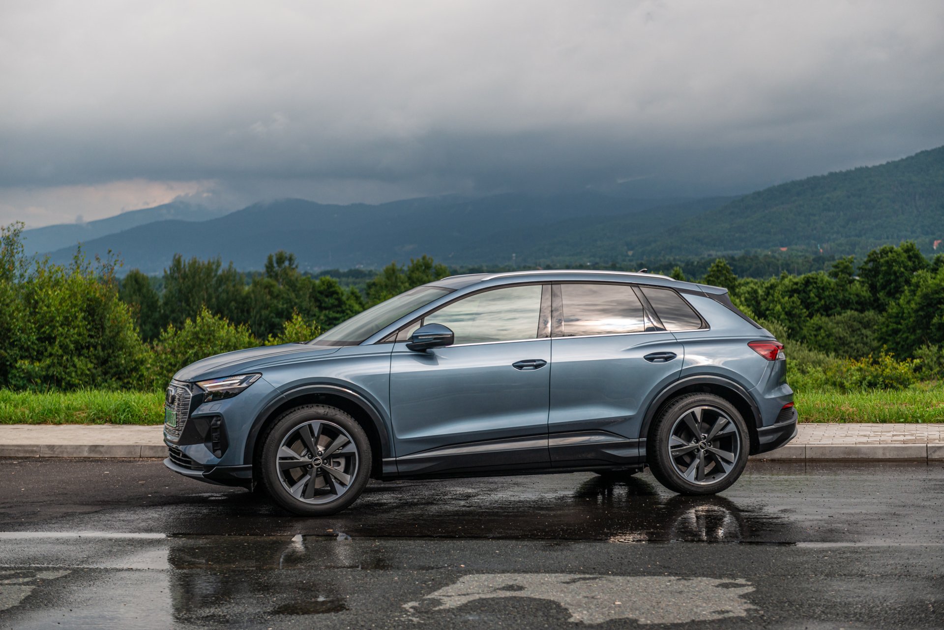 Download Electric Car SUV Audi Q4 Vehicle Audi Q4 E-tron HD Wallpaper