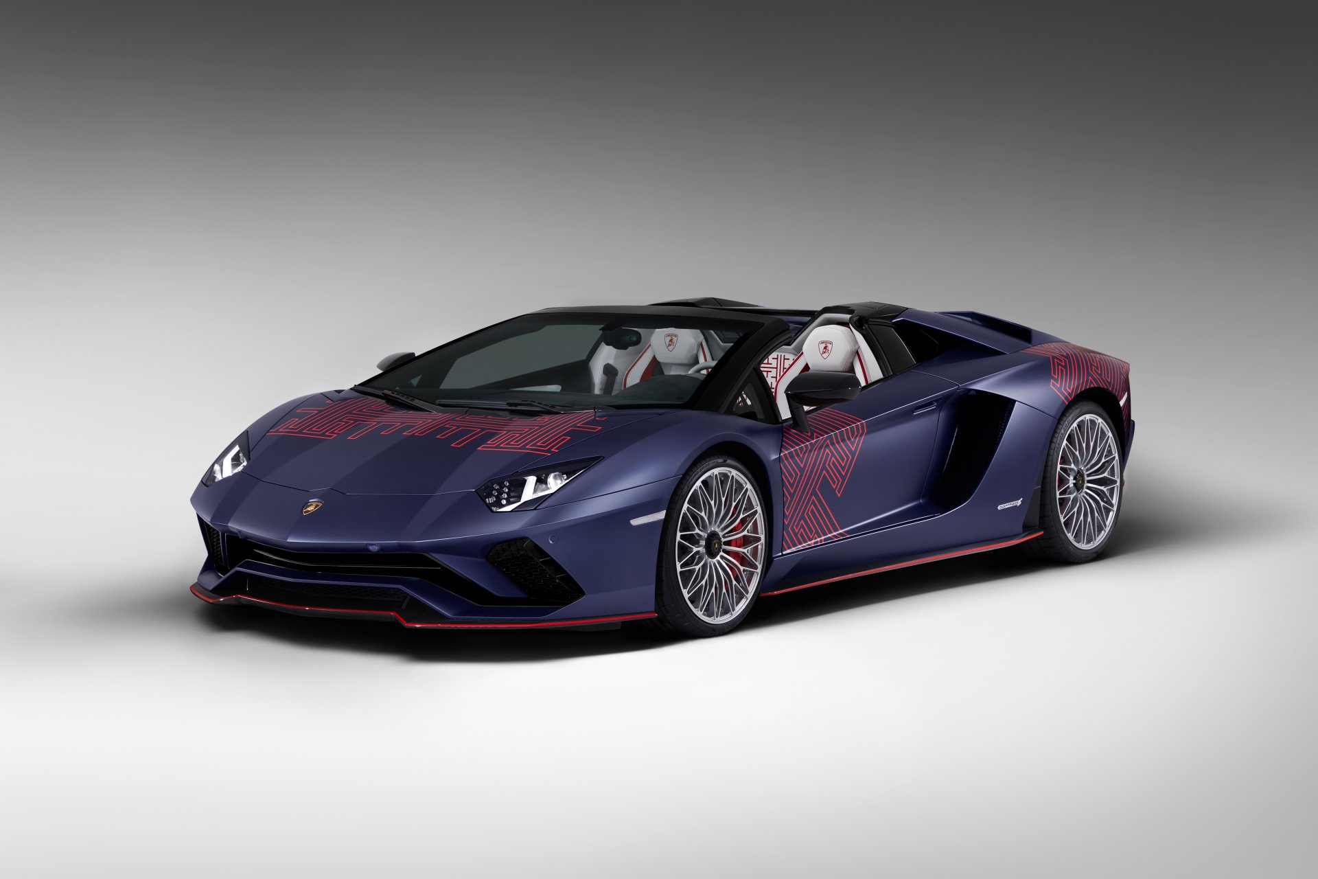 Download Supercar Vehicle Lamborghini Aventador S 4k Ultra HD Wallpaper