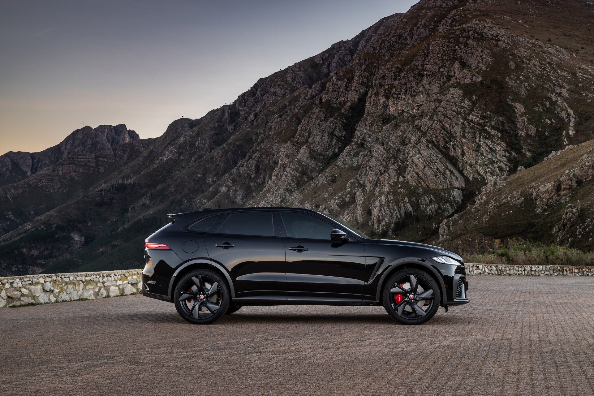 Download SUV Vehicle Jaguar F-Pace SVR 4k Ultra HD Wallpaper