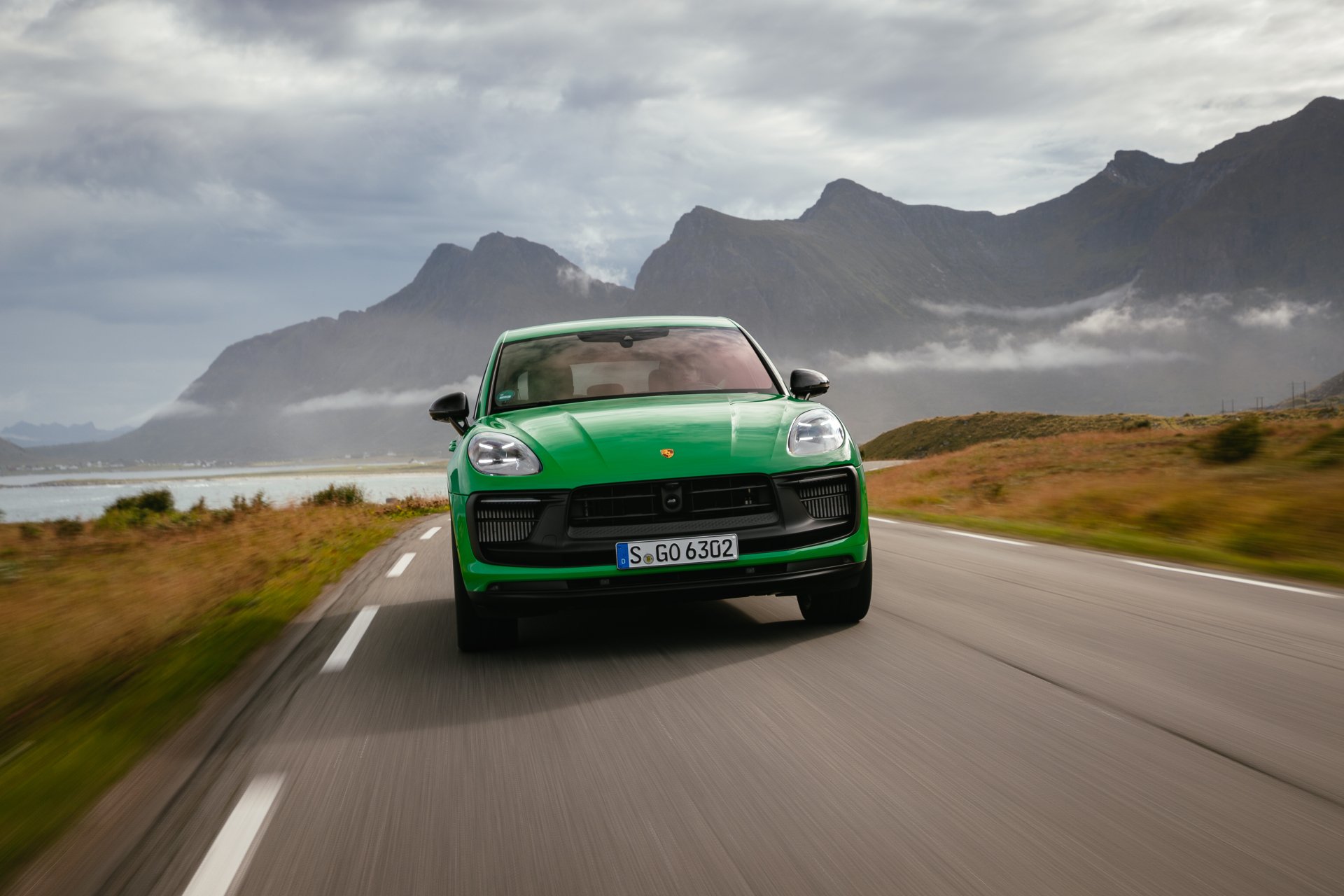 Download SUV Vehicle Porsche Macan GTS 4k Ultra HD Wallpaper