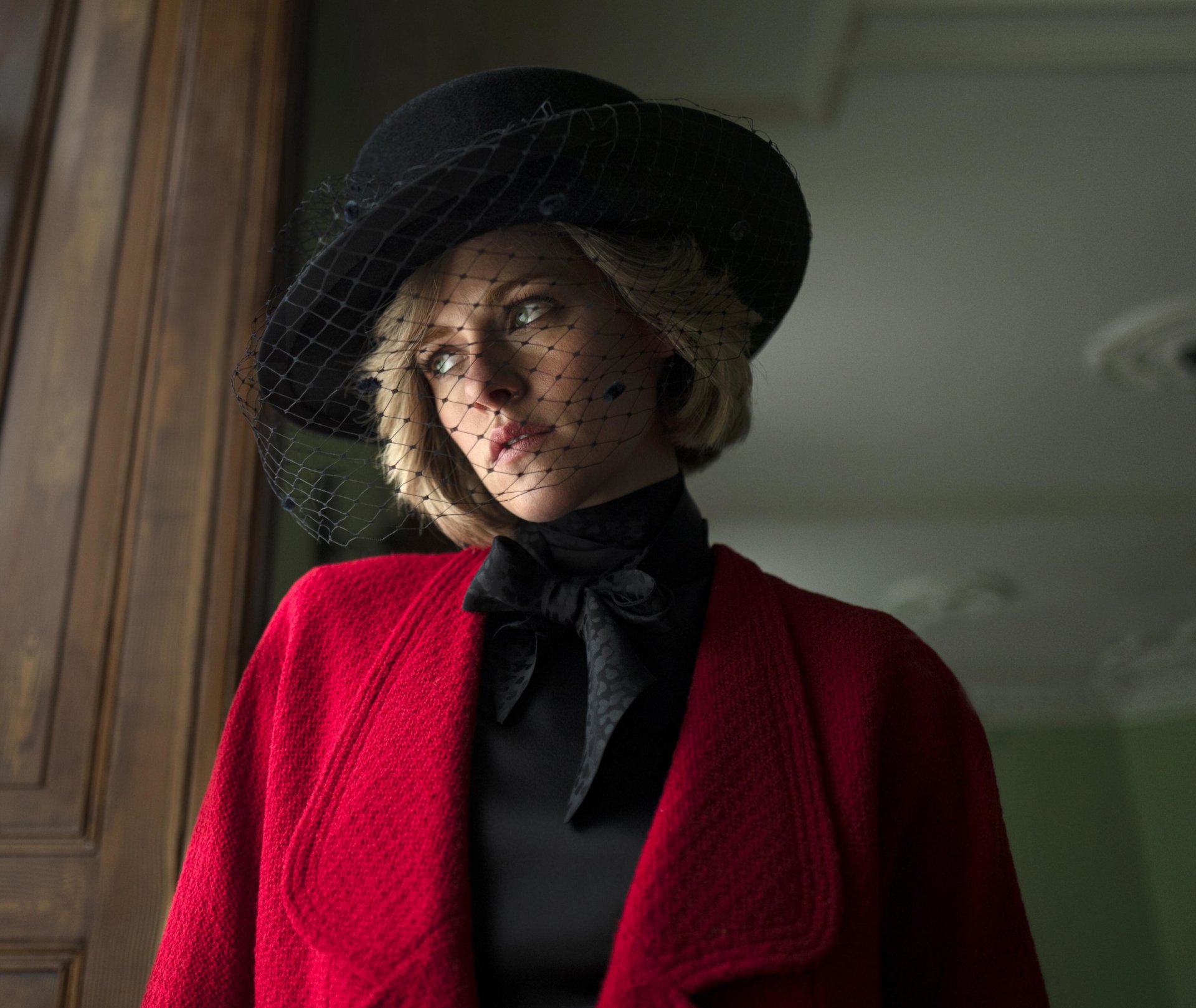 Download Kristen Stewart Movie Spencer HD Wallpaper