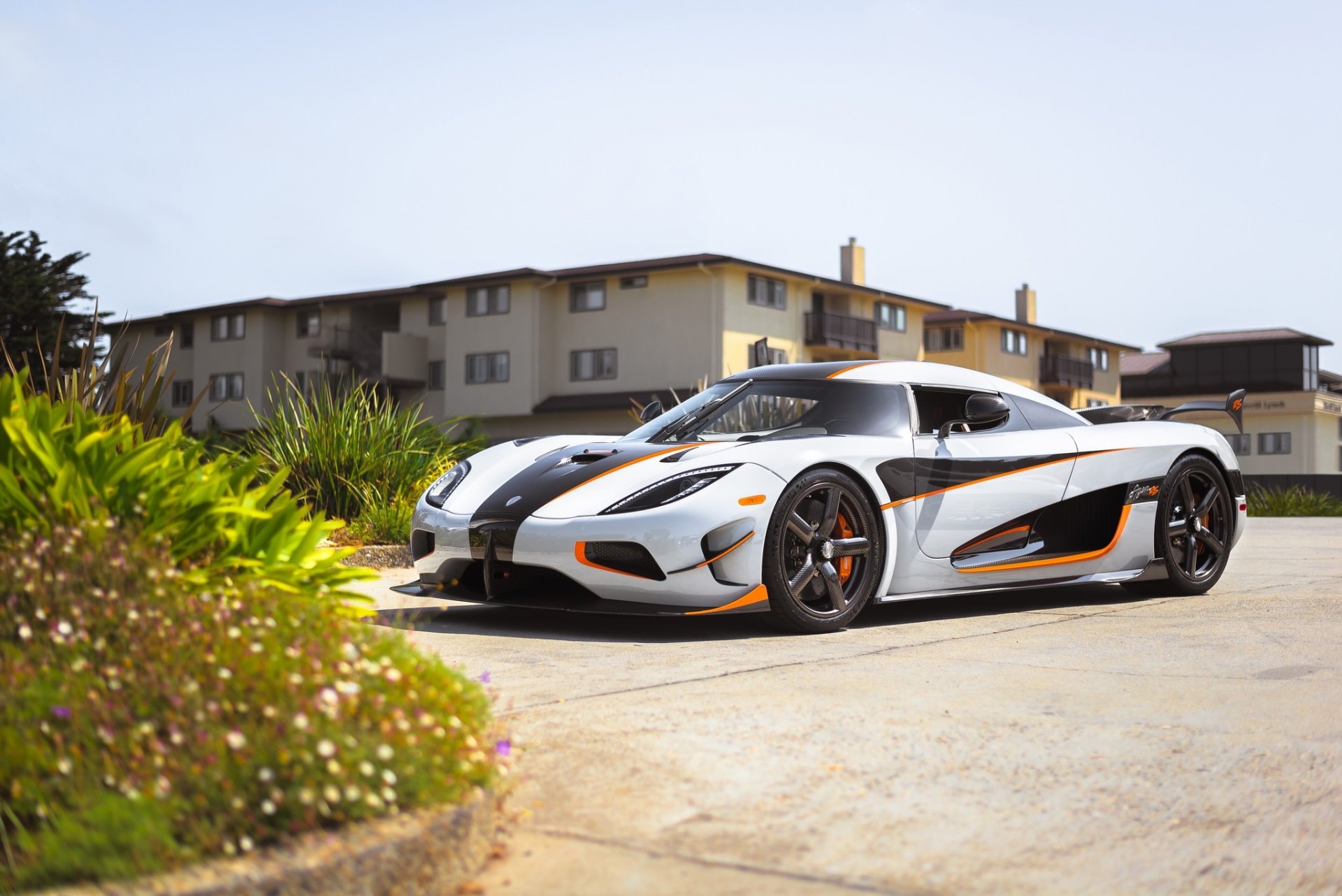 Download Supercar Vehicle Koenigsegg Agera HD Wallpaper
