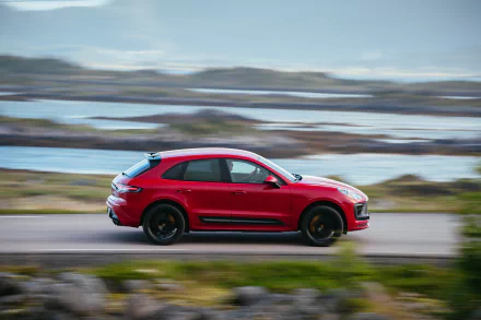  Red Porsche Macan GTS (95B)