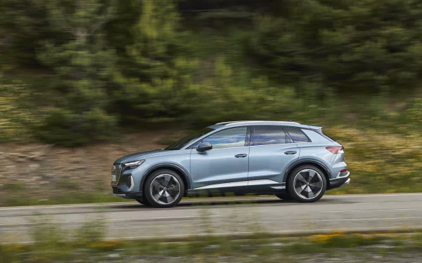  2021 Audi Q4 40 e-tron S line