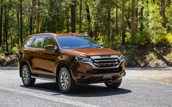  Isuzu MU-X 4×4 LS-U