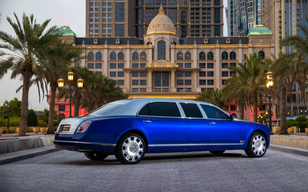  2016 Bentley Mulsanne Grand Limousine by Mulliner
