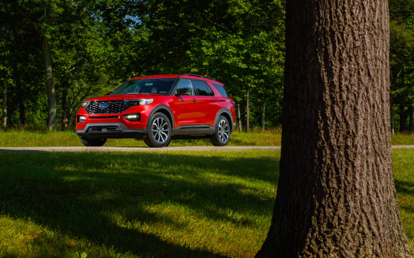  2022 Red Ford Explorer ST-Line