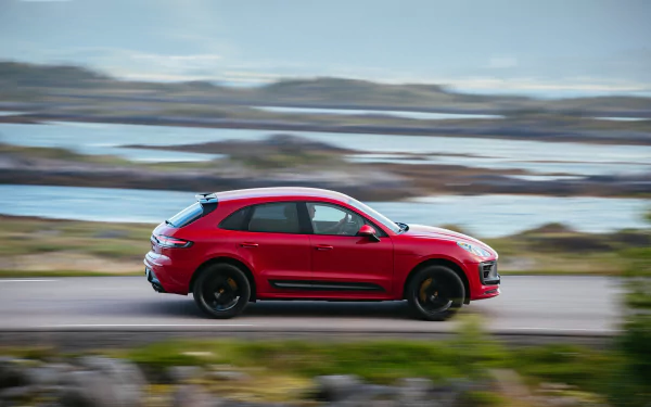  Red Porsche Macan GTS (95B)