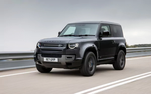  Land Rover Defender 90 V8 "Carpathian Edition"