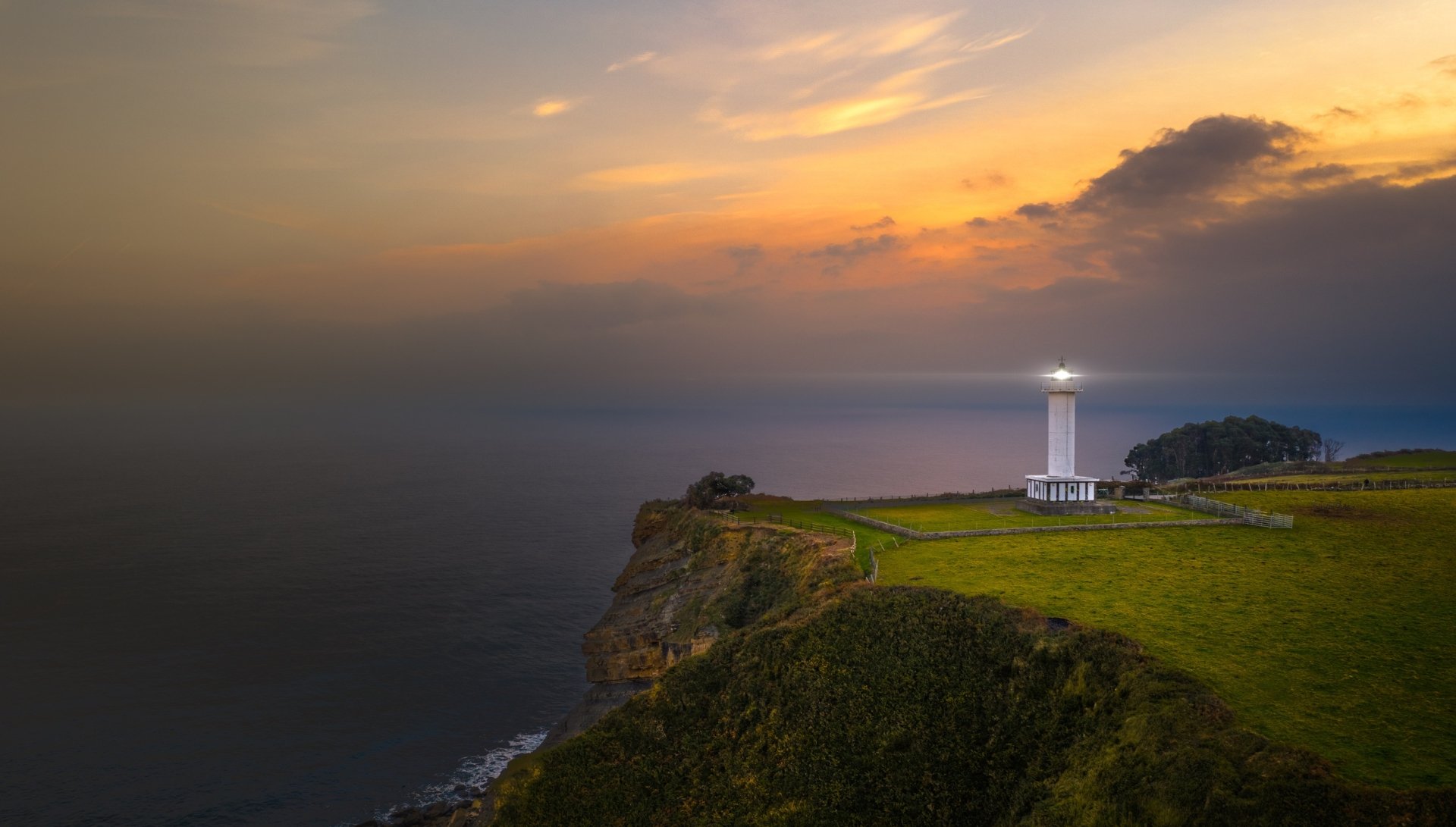 Lighthouse Beacon at Dusk – Stunning HD Man-Made Coastal View ...