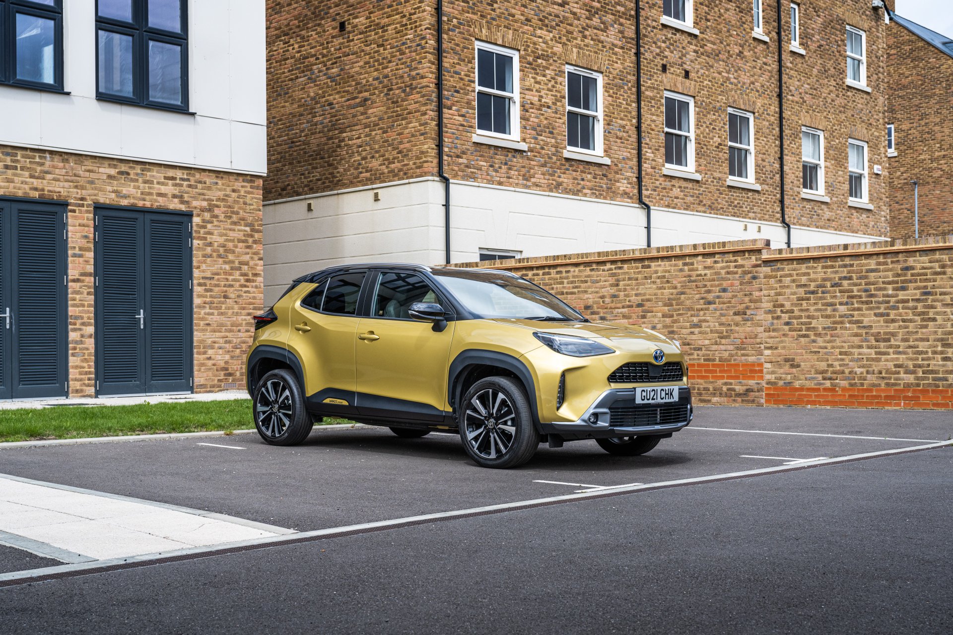 Download SUV Toyota Yaris Cross Hybrid Vehicle Toyota Yaris 4k Ultra HD Wallpaper