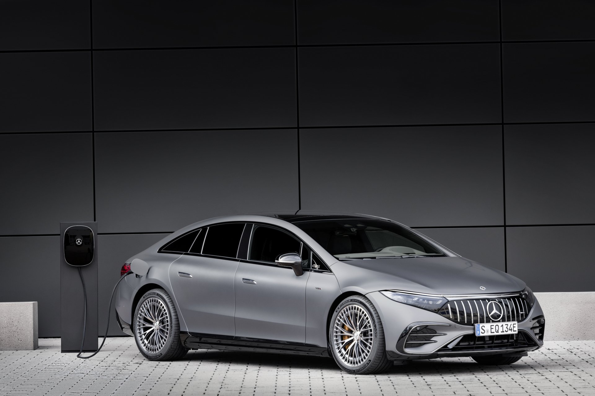 Download Electric Car Mercedes-AMG EQS 53 Vehicle Mercedes-AMG E 53 4k Ultra HD Wallpaper