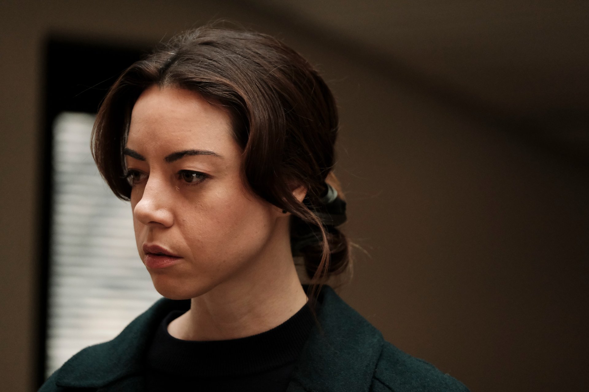 Download Aubrey Plaza Movie Best Sellers 4k Ultra HD Wallpaper