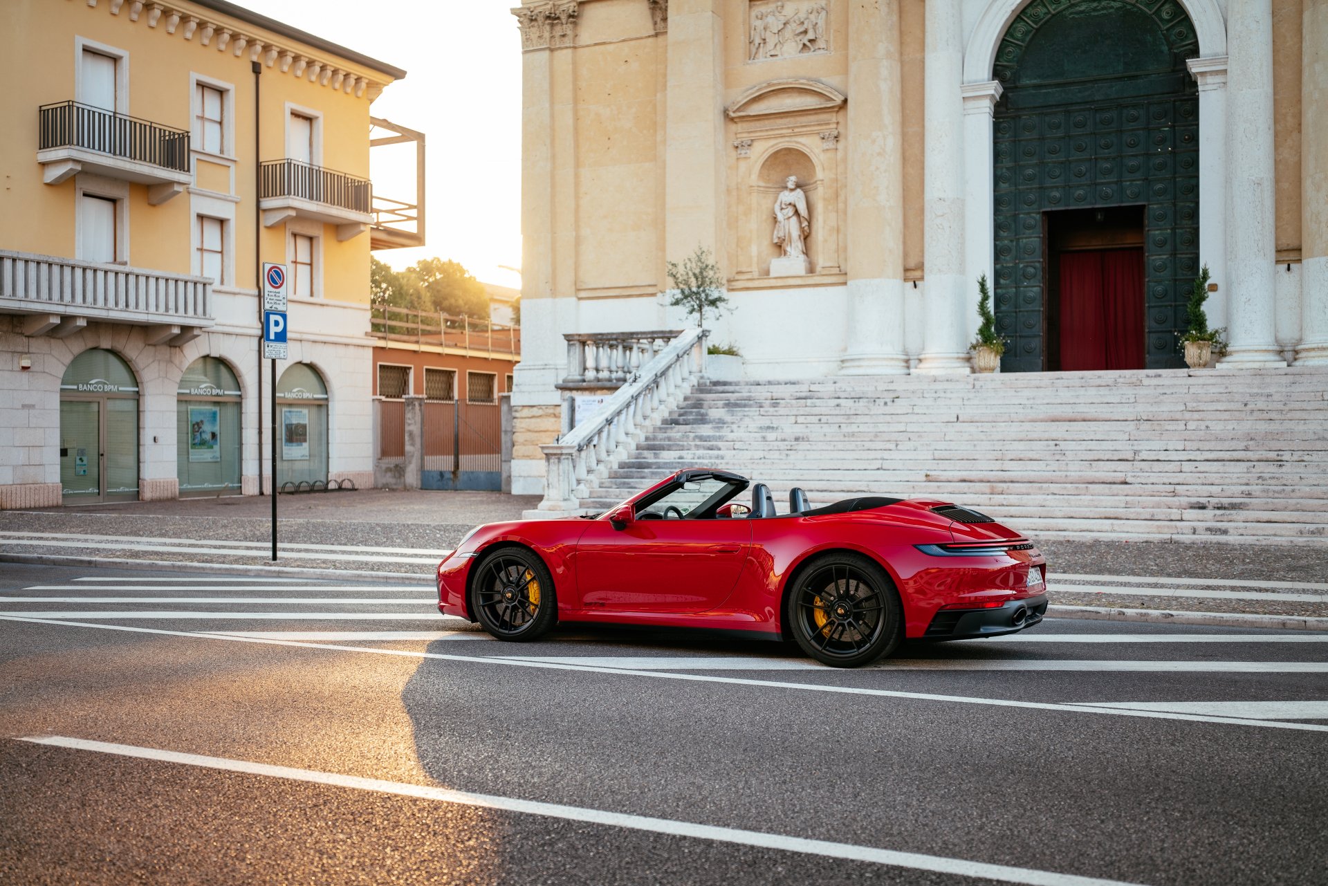 Порше 911 GTS Cabriolet