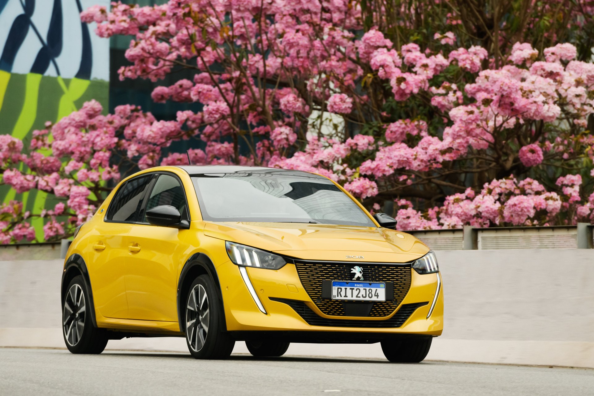 Download Supermini Electric Car Vehicle Peugeot E-208 GT 4k Ultra HD Wallpaper