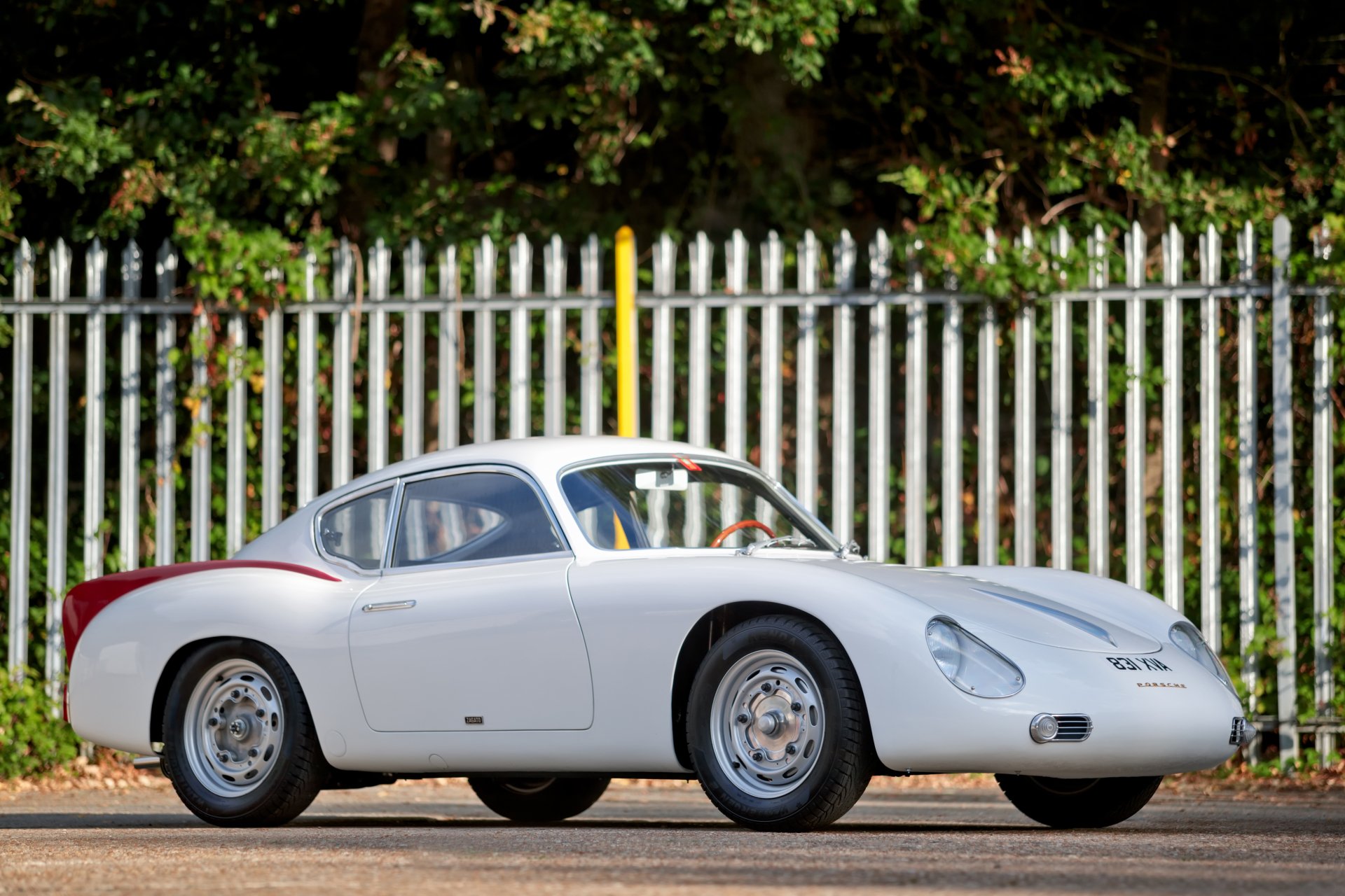 Download Vehicle Porsche 356B 4k Ultra HD Wallpaper