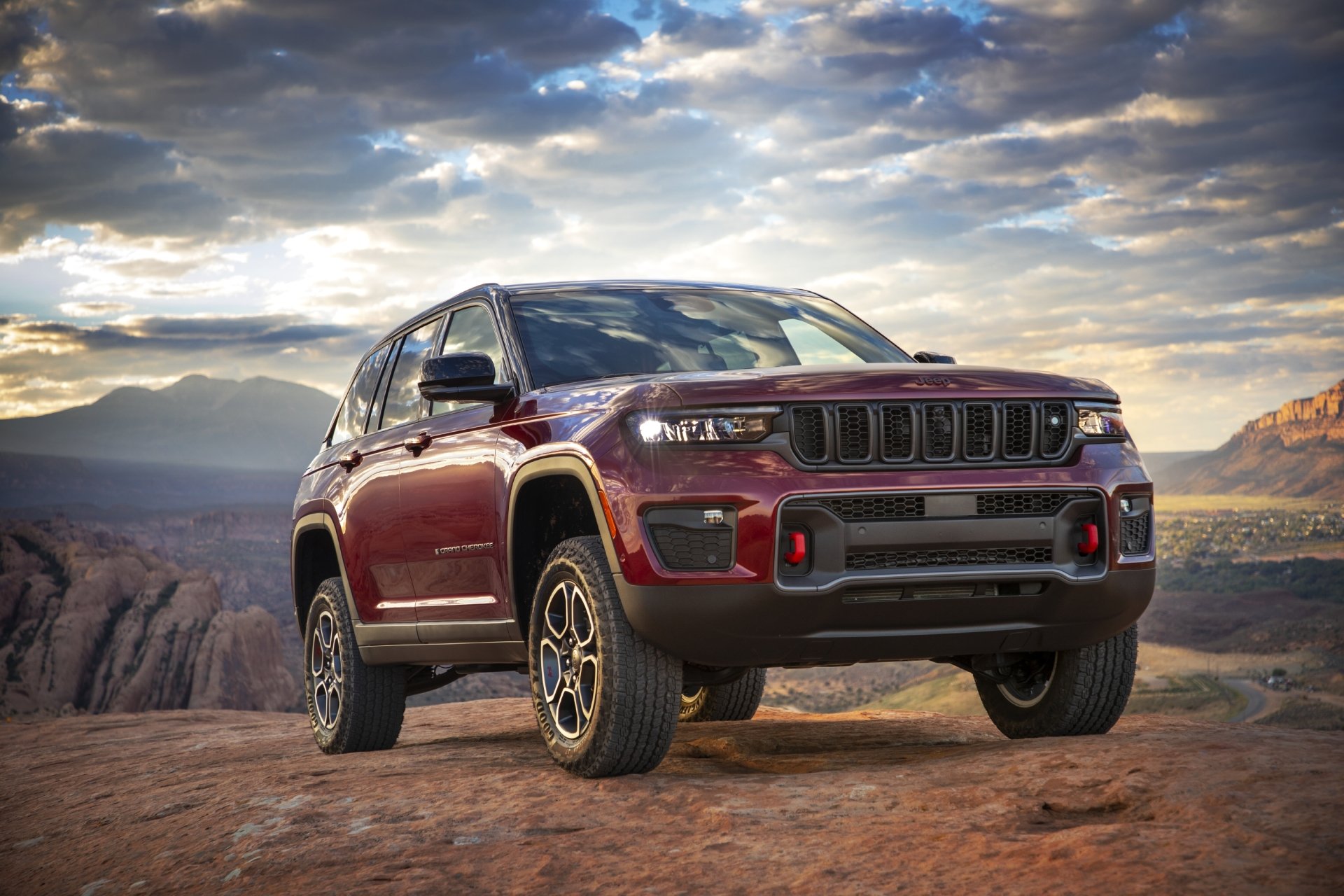 Download SUV Jeep Grand Cherokee Trailhawk Vehicle Jeep Grand Cherokee HD Wallpaper