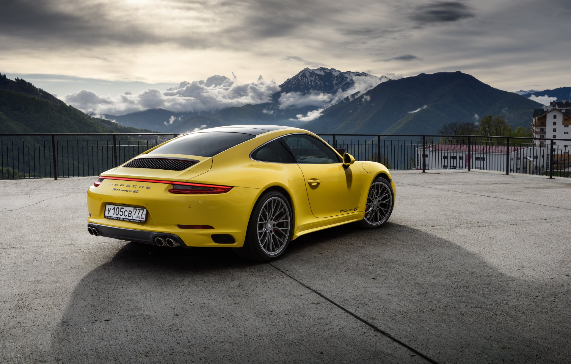 Porsche 911 Turbo s 1920x1080