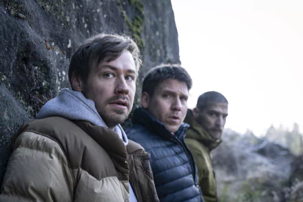 Robert Finster Hanno Koffler David Kross movie Prey (2021) HD Desktop Wallpaper | Background Image