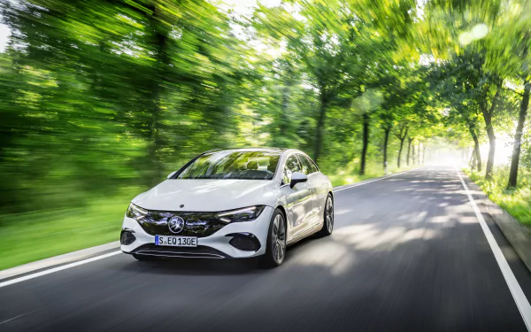  Mercedes-Benz EQE 350 Electric Art Line (V295)