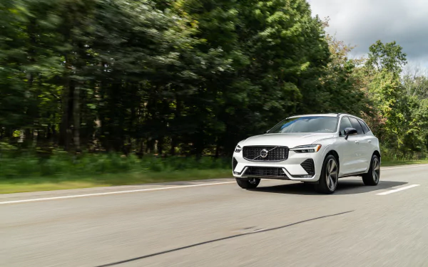 vehicle Volvo XC60 B6 AWD HD Desktop Wallpaper | Background Image