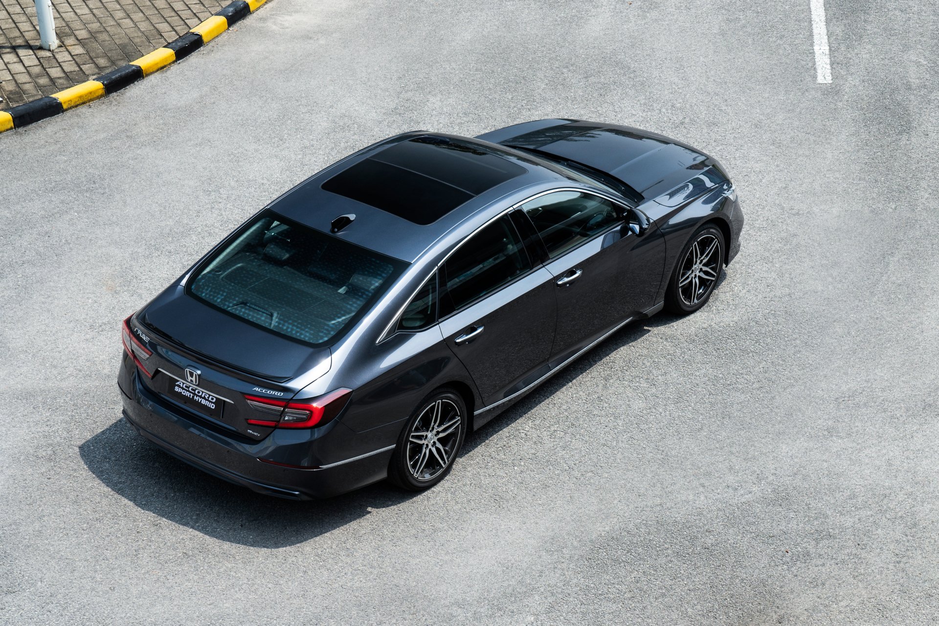 Download Vehicle Honda Accord Sport Hybrid HD Wallpaper