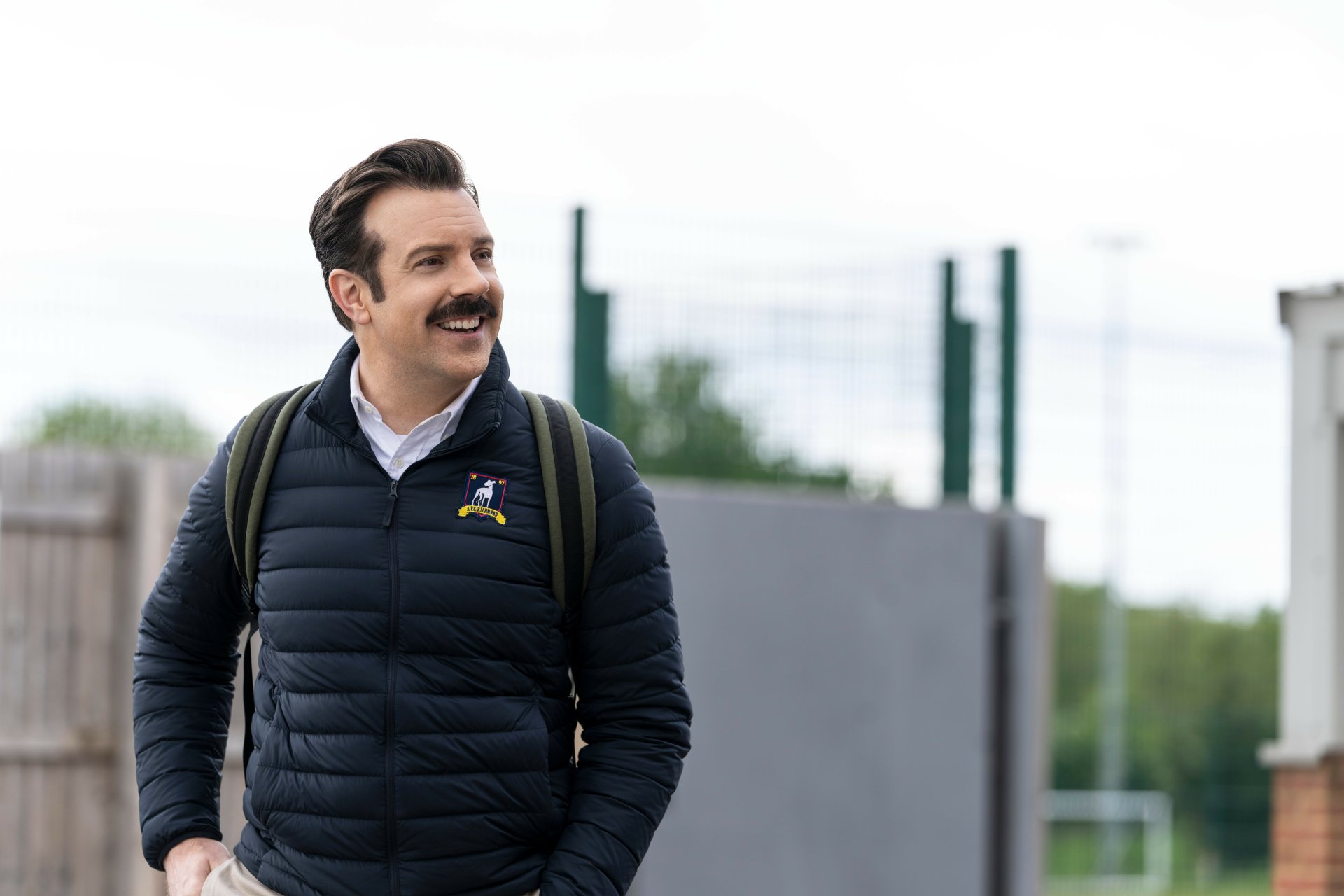 Download Jason Sudeikis TV Show Ted Lasso 8k Ultra HD Wallpaper