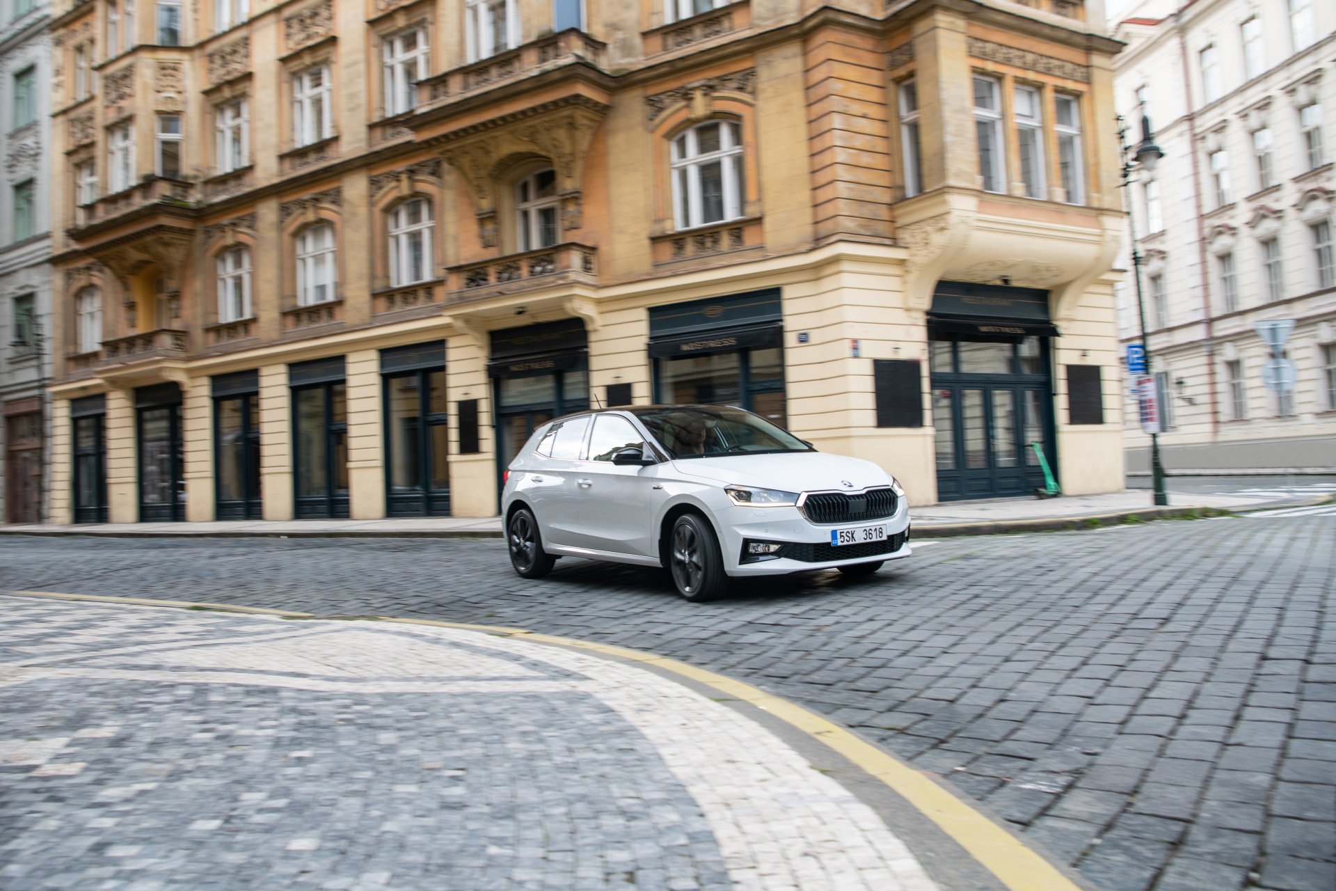 Download Vehicle Skoda Fabia 4k Ultra HD Wallpaper