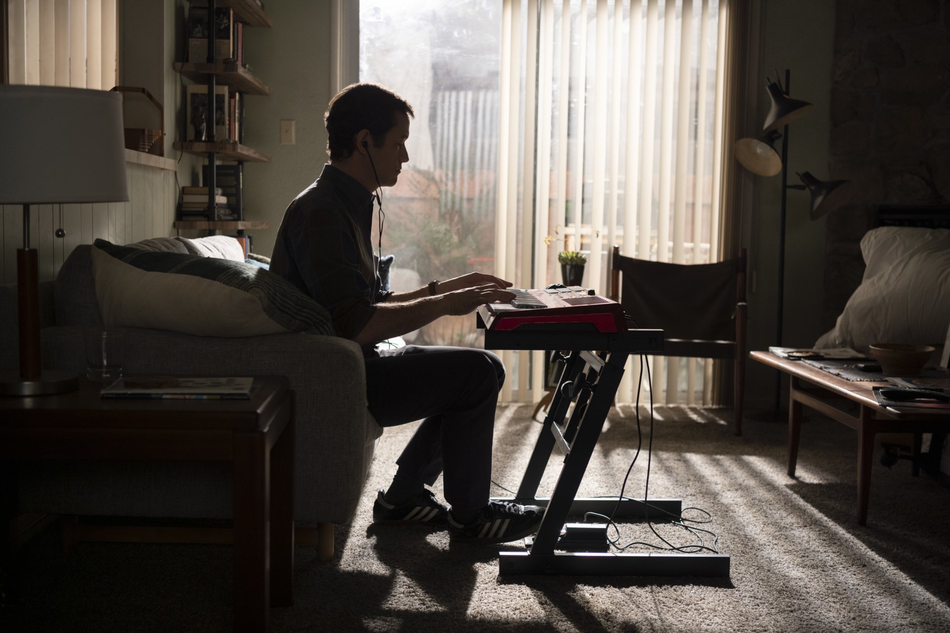 Download Joseph Gordon-Levitt TV Show Mr. Corman 4k Ultra HD Wallpaper