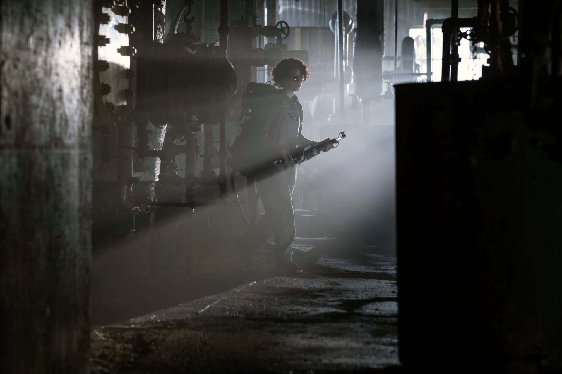 Download Finn Wolfhard Movie Ghostbusters: Afterlife HD Wallpaper