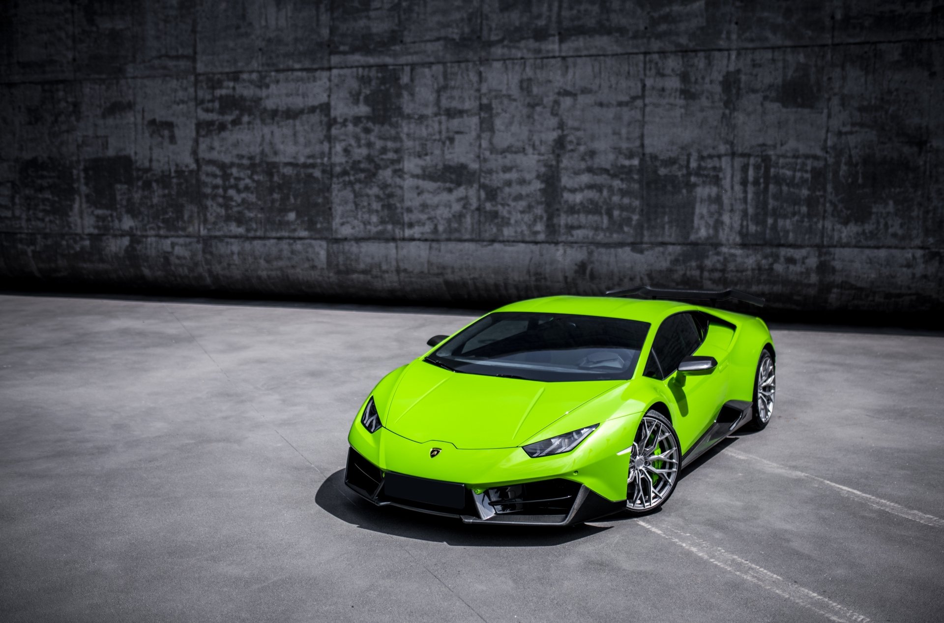 Download Supercar Green Car Vehicle Lamborghini Huracan 4k Ultra HD ...