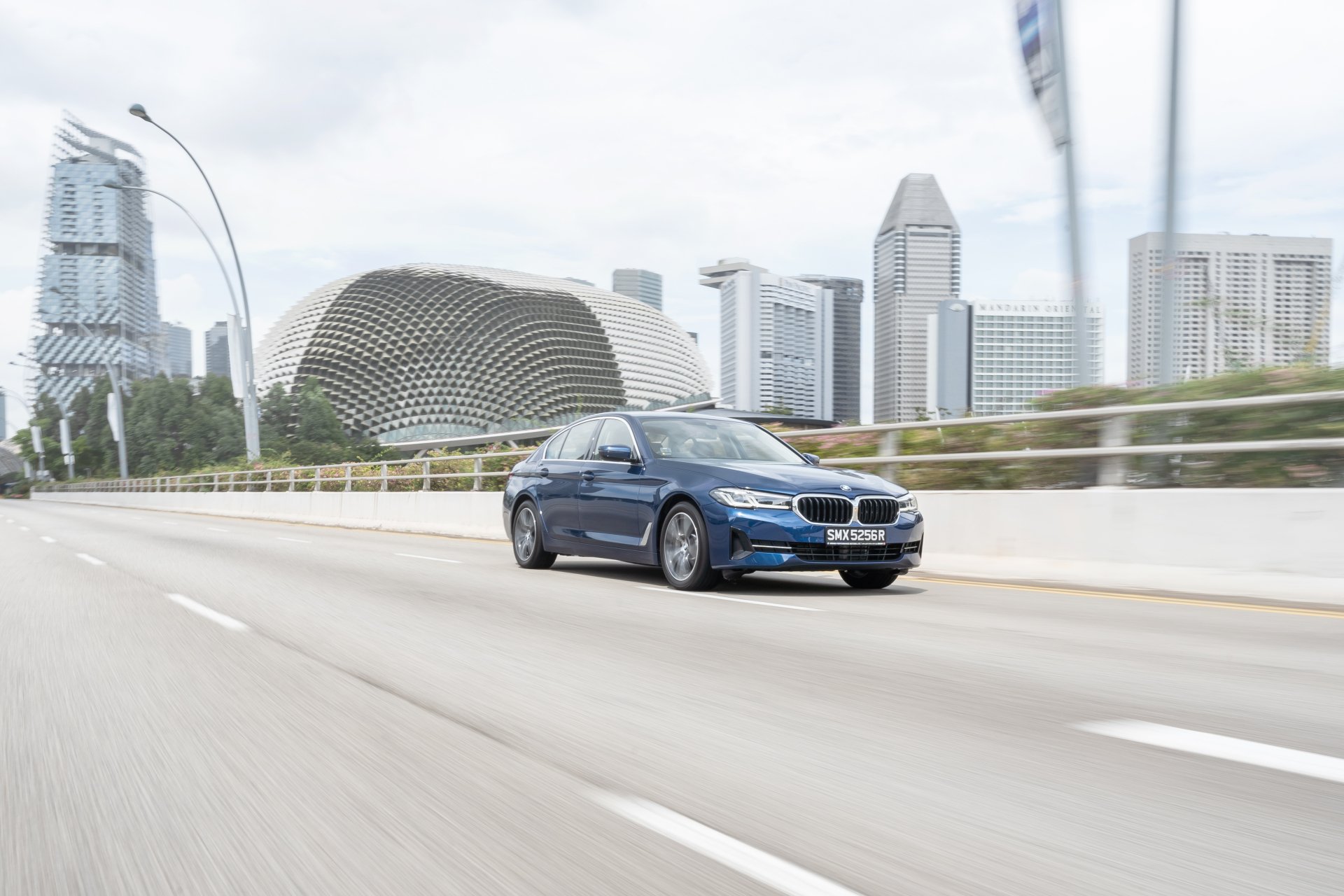 Download BMW 530e Luxury Line Vehicle BMW 5 Series 4k Ultra HD Wallpaper