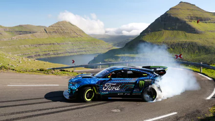  Ford Mustang Drift Racing