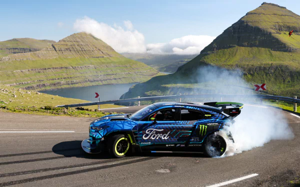  Ford Mustang Drift Racing