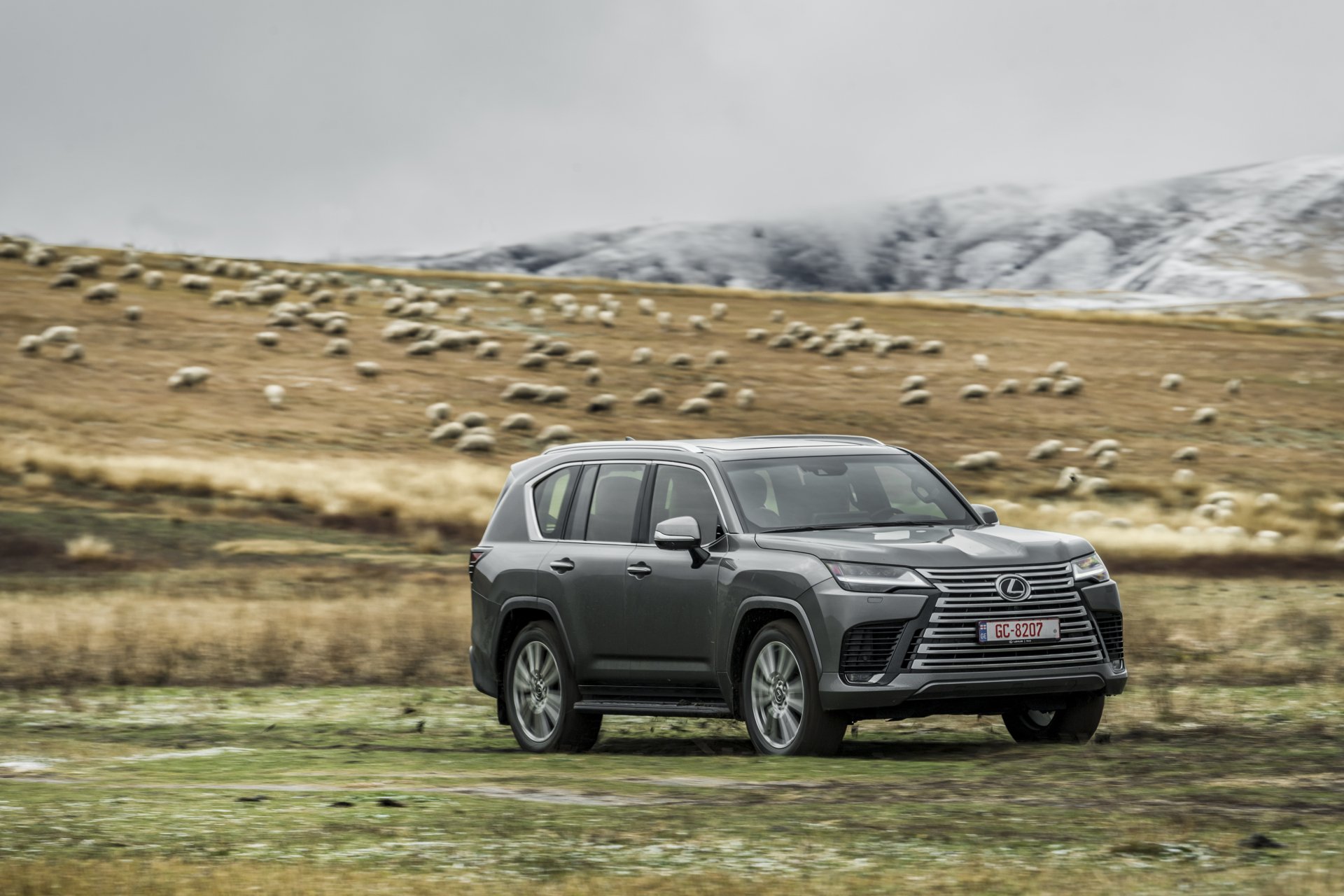 Download SUV Vehicle Lexus LX 600 4k Ultra HD Wallpaper