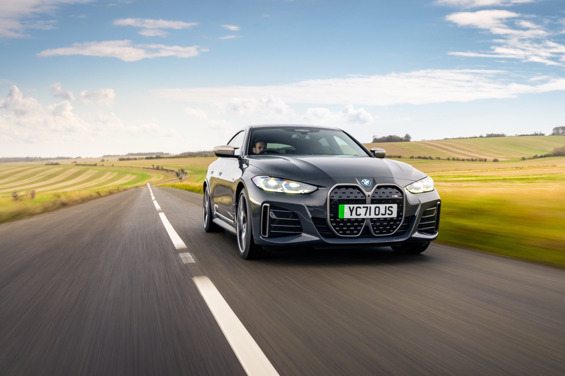 Download Vehicle BMW I4 M50 4k Ultra HD Wallpaper