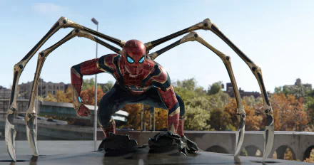  Spider-Man battle on the bridge