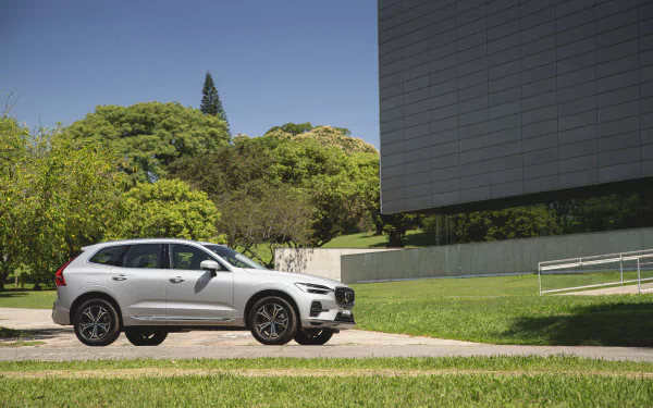 SUV Volvo XC60 T8 vehicle Volvo XC60 HD Desktop Wallpaper | Background Image