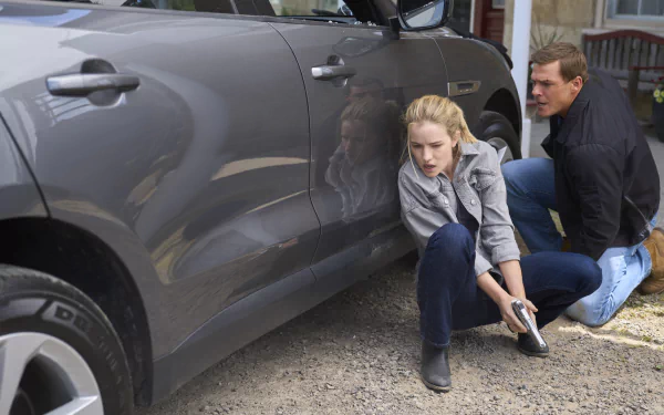 Willa Fitzgerald Alan Ritchson TV Show Reacher HD Desktop Wallpaper | Background Image