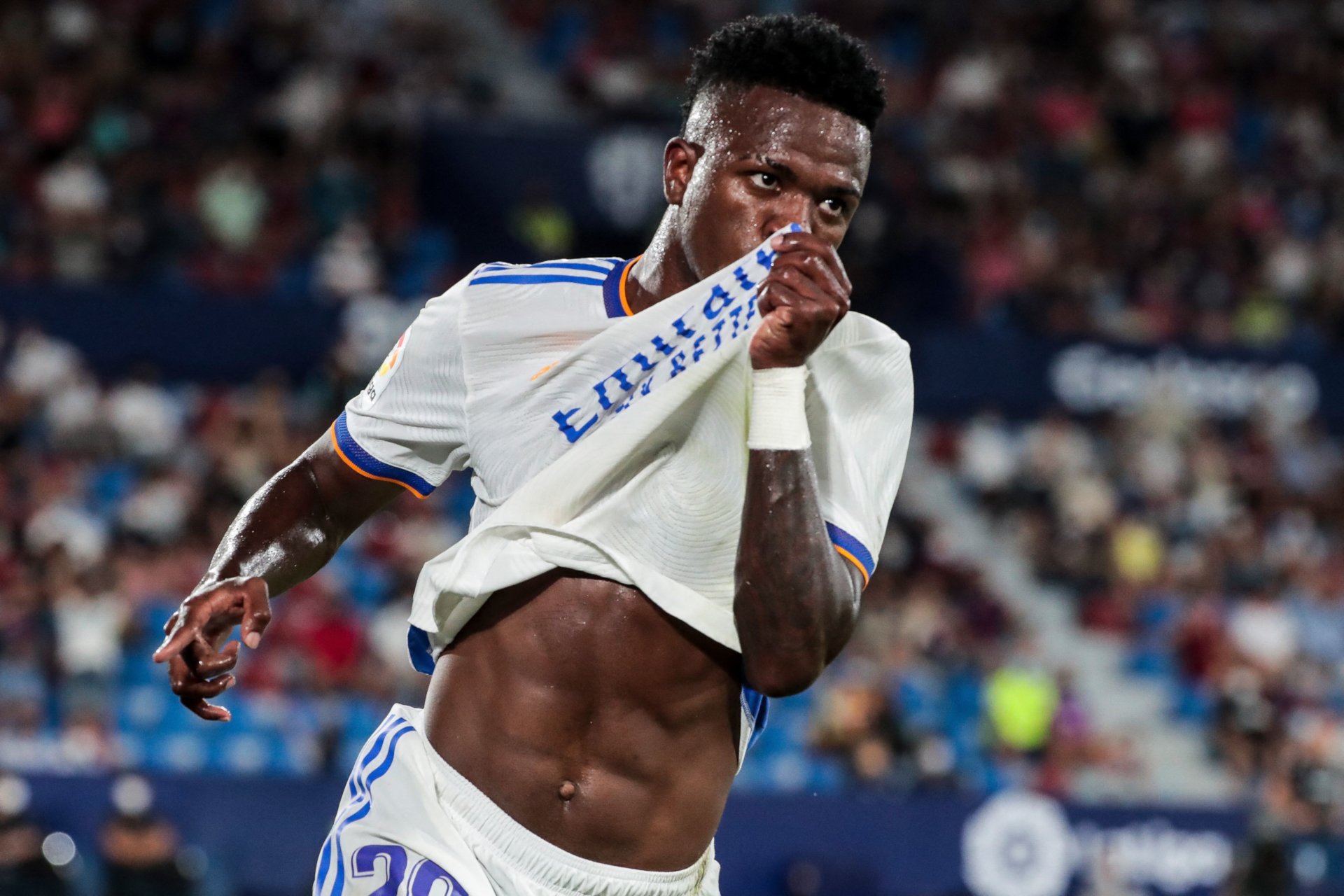 Download Vinícius Júnior Sports HD Wallpaper