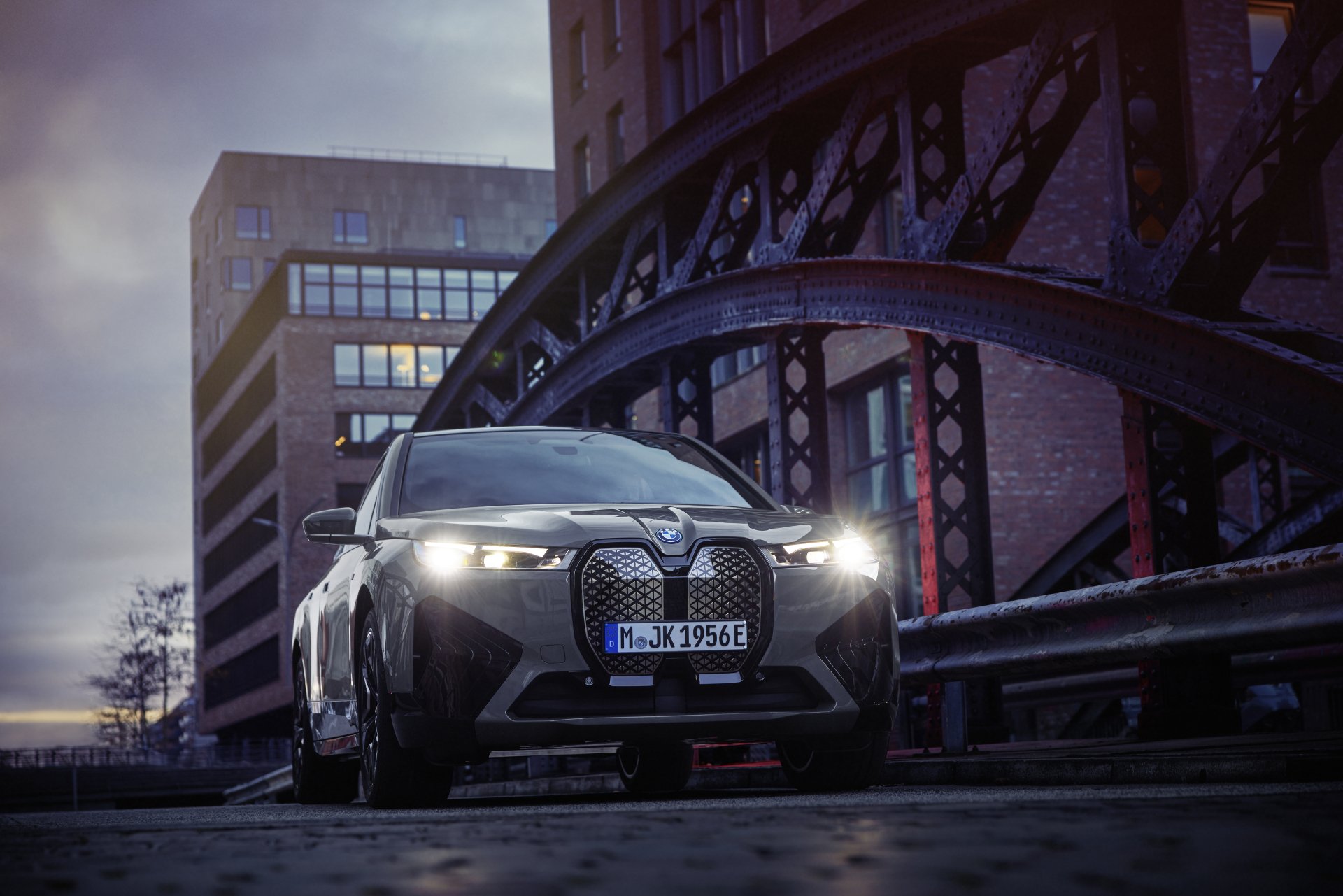 Download Electric Car SUV Vehicle BMW IX M60 4k Ultra HD Wallpaper