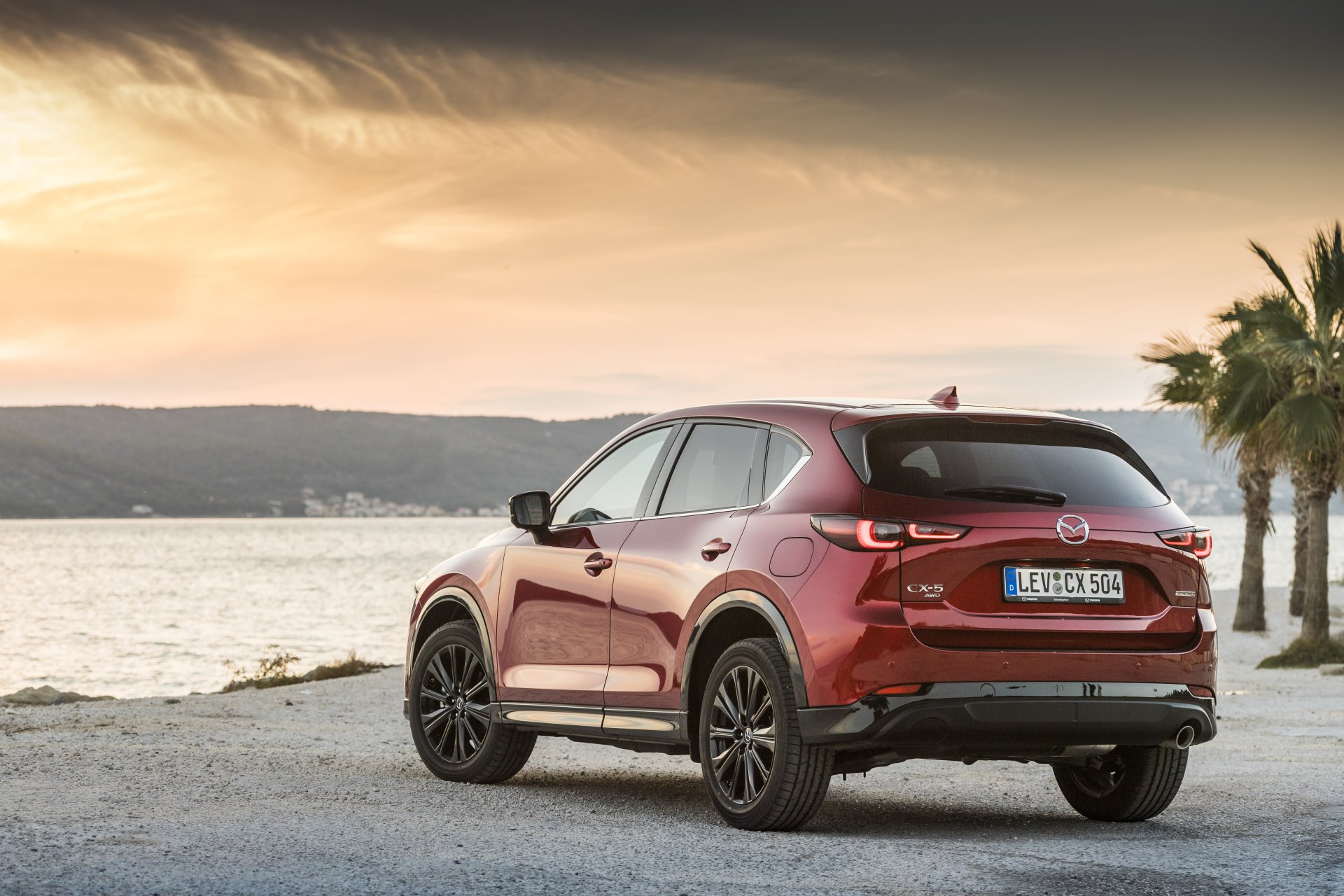 Download SUV Vehicle Mazda CX-5 Skyactiv-D 4k Ultra HD Wallpaper