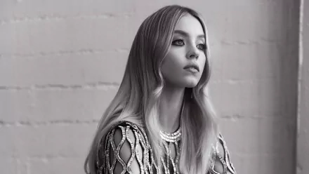 Black & White Celebrity Sydney Sweeney HD Desktop Wallpaper | Background Image
