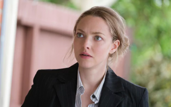 Amanda Seyfried TV Show The Dropout HD Desktop Wallpaper | Background Image