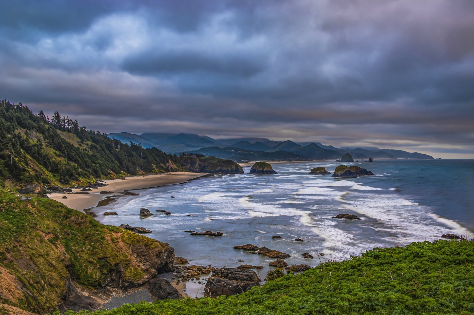 Cannon Beach Overlook Ecola State Park Stock Photo 307520033 | Shutterstock, image size:1920x1278