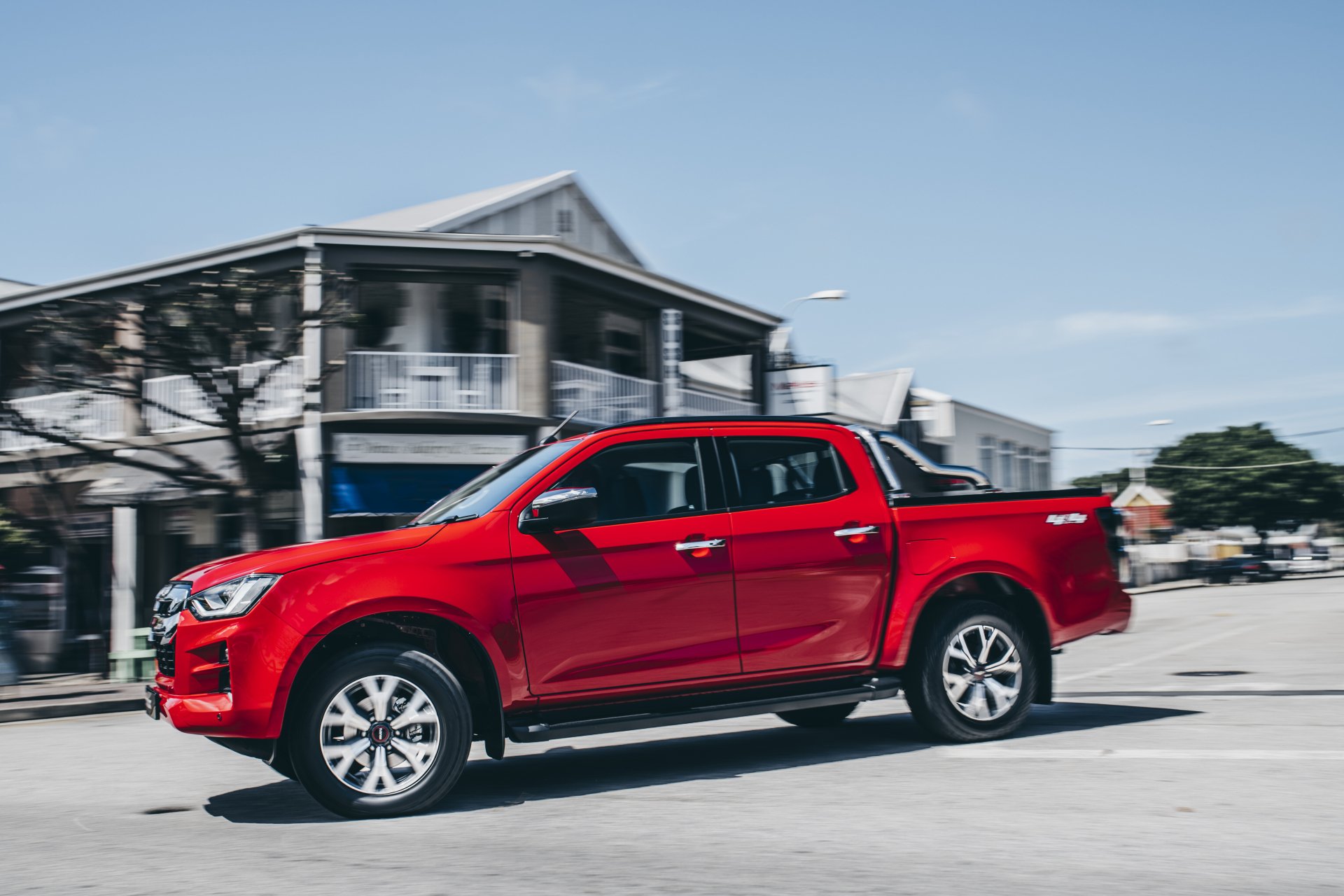 Download Isuzu D-Max LSE 4x4 Double Cab Vehicle Isuzu D-Max 4k Ultra HD Wallpaper