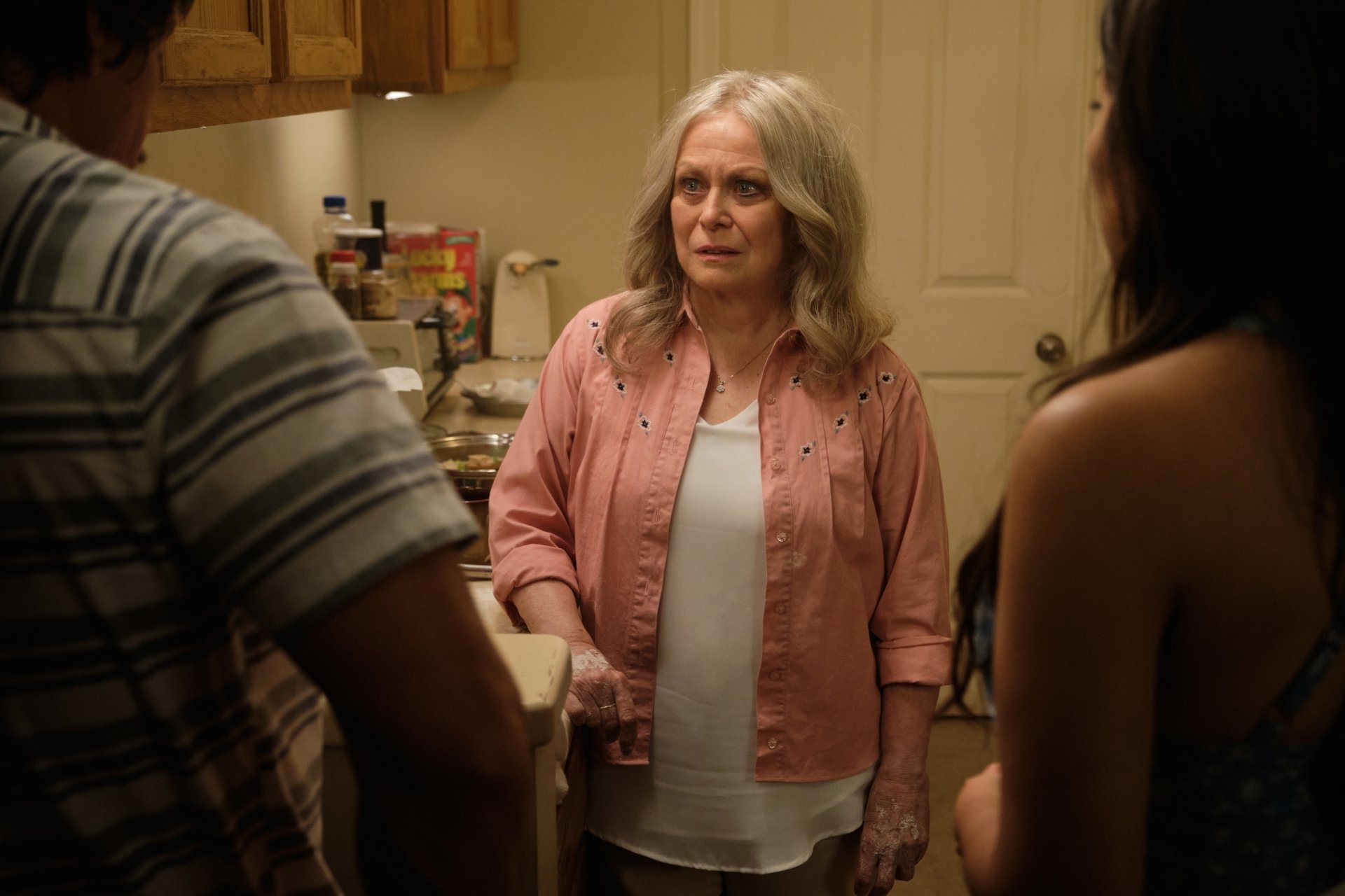 Download Jacki Weaver Movie Father Stu 4k Ultra HD Wallpaper